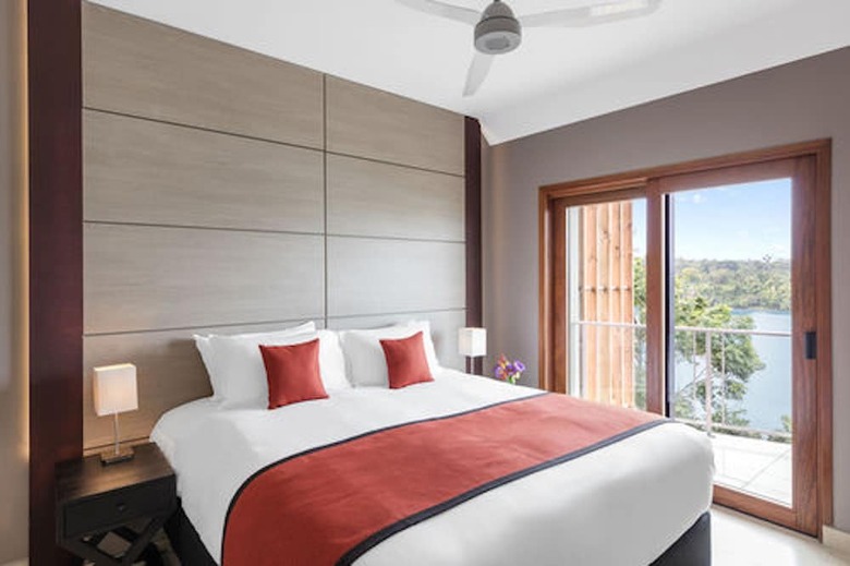 Hotel Ramada Resort Port Vila