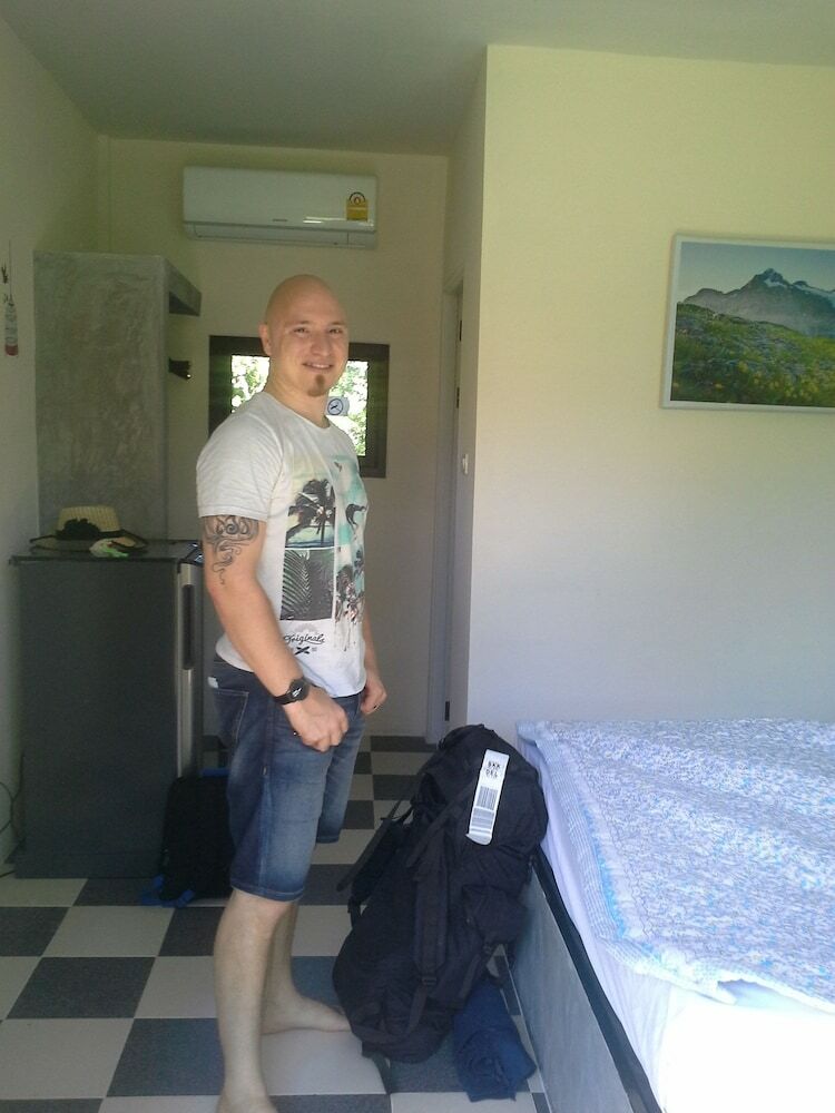 Hotel New Season