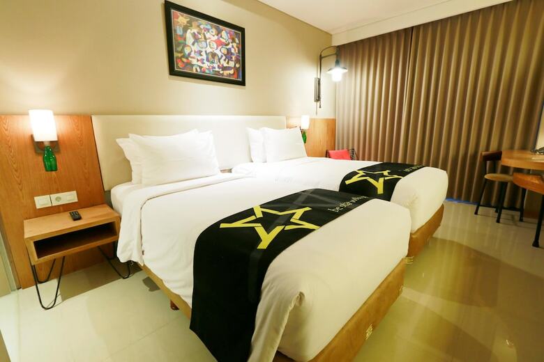 Yellow Star Hotel Gejayan
