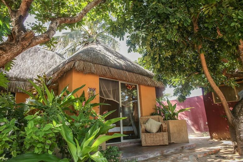 Hostal Mozambeat Motel