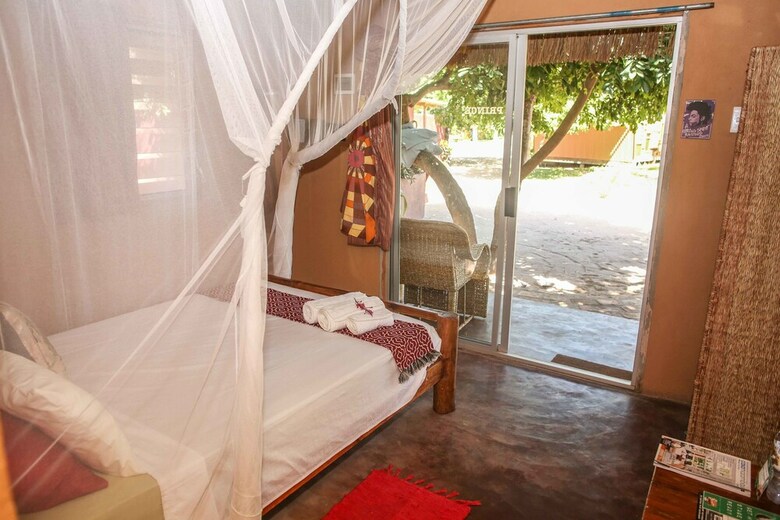 Hostal Mozambeat Motel