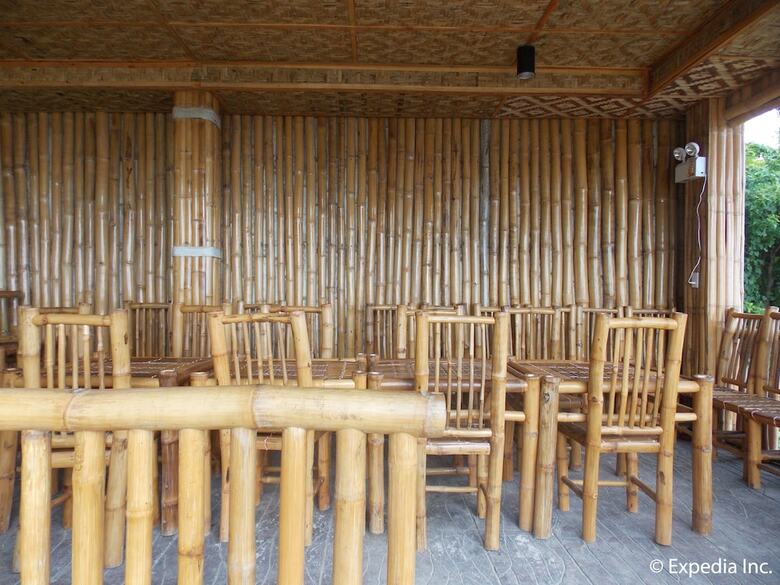 Hotel Lantawan Resort