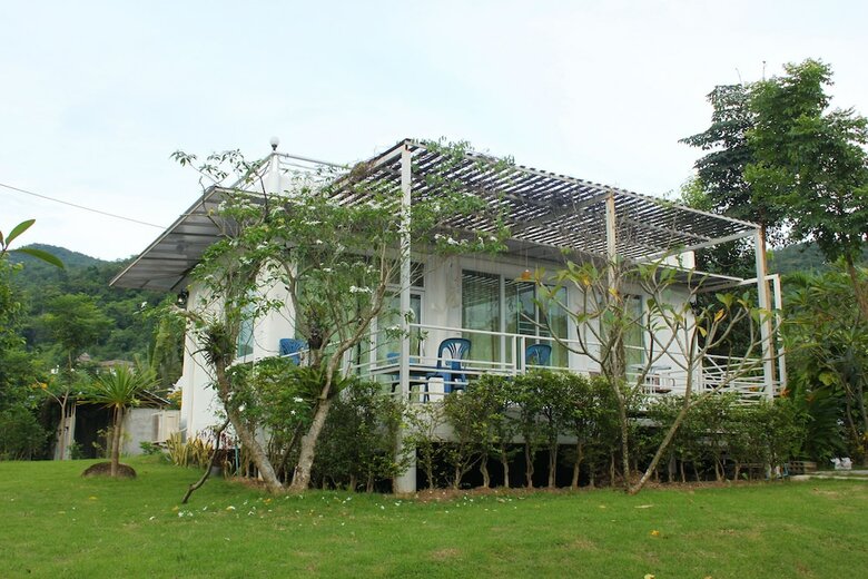Hotel The Happiness Resort