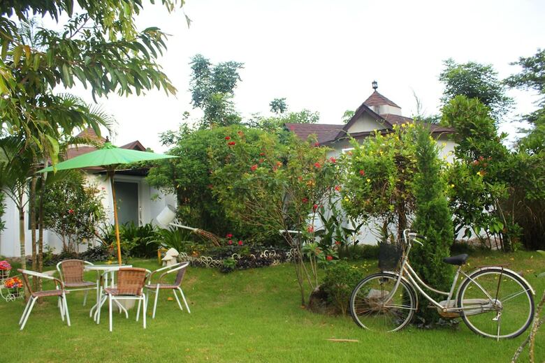 Hotel The Happiness Resort