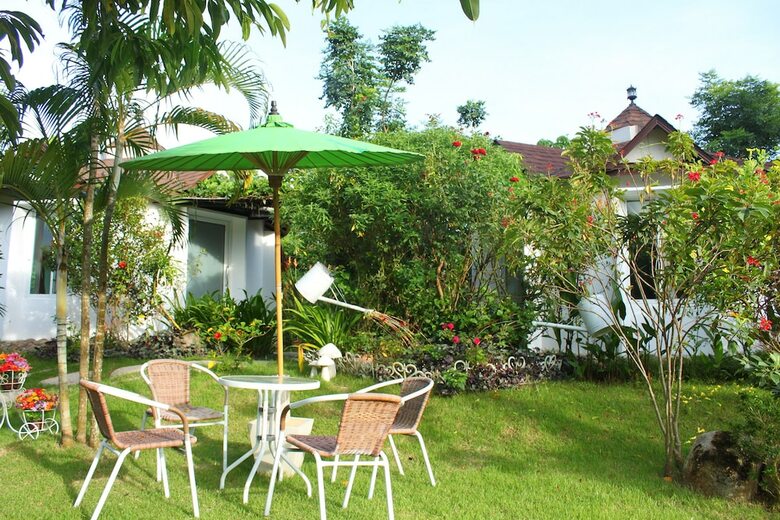 Hotel The Happiness Resort
