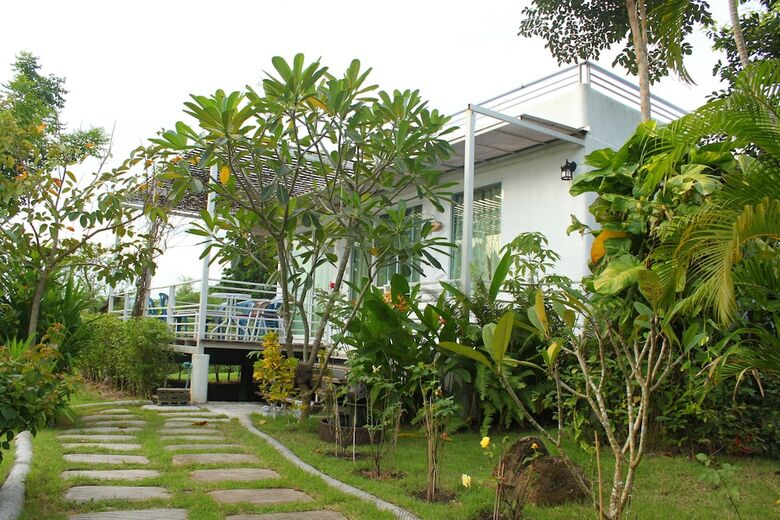 Hotel The Happiness Resort