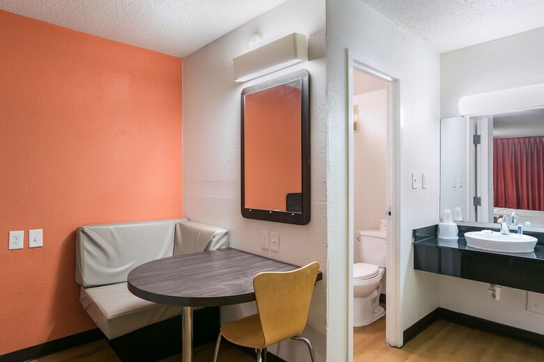 Motel Rodeway Inn Baltimore - Inner Harbor South
