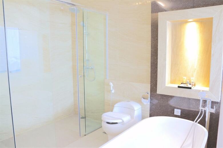 Le Eminence Hotel Convention & Resort Ciloto - Puncak