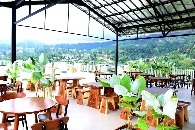 Le Eminence Hotel Convention & Resort Ciloto - Puncak