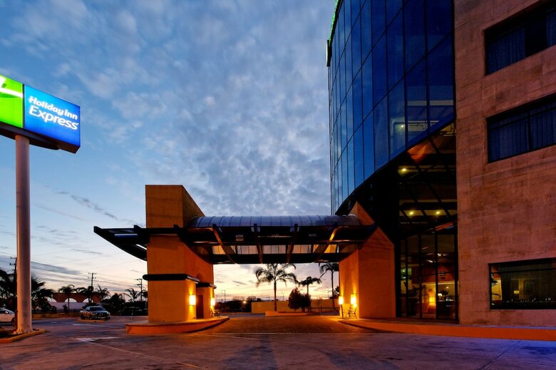 Hotel Holiday Inn Express Nuevo Laredo