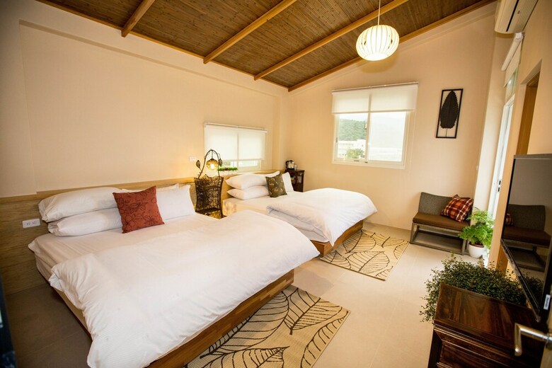 Hotel Water Bird Villa