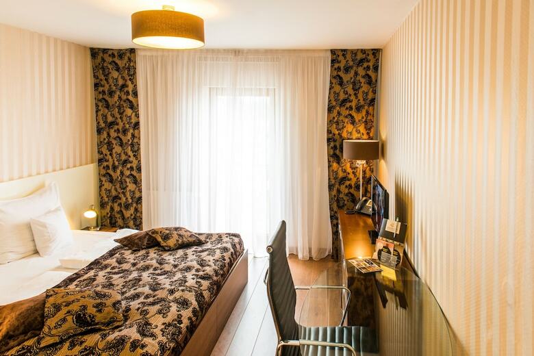 Golden Fish Hotel Apartments