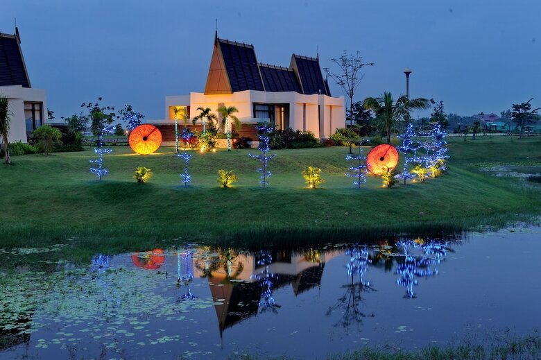 The Myat Mingalar Hotel