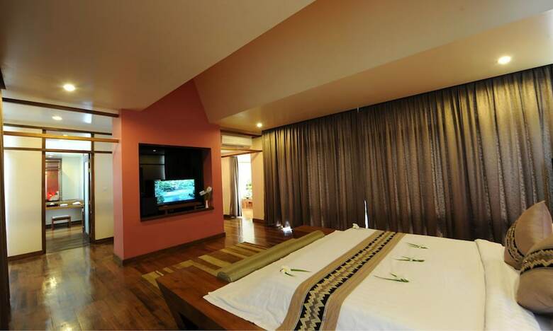The Myat Mingalar Hotel