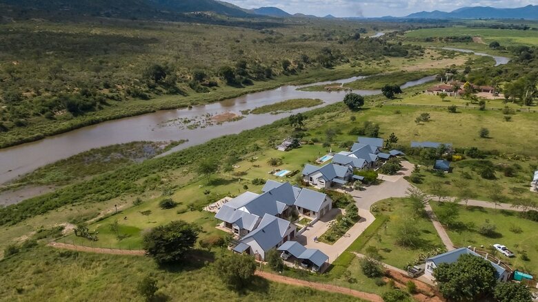 Posada Kambaku River Lodge