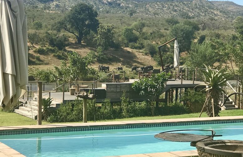 Posada Kambaku River Lodge