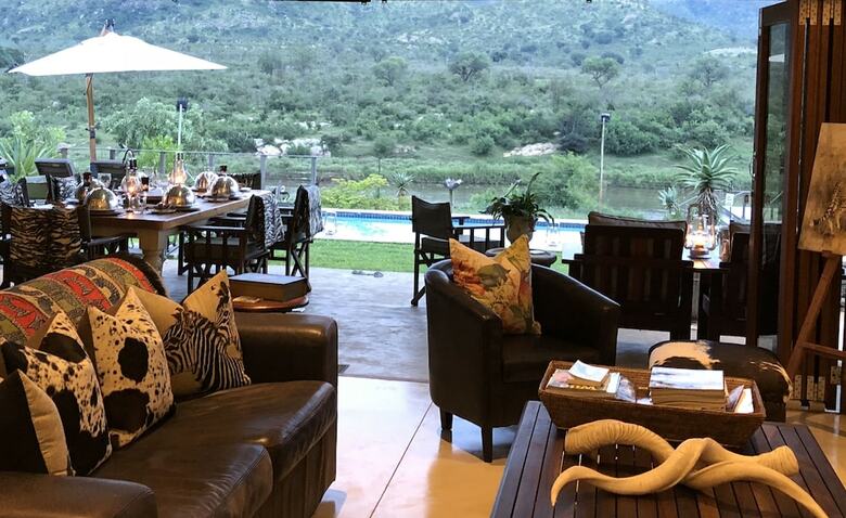 Posada Kambaku River Lodge