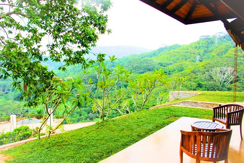Aqua Dunhinda Villa