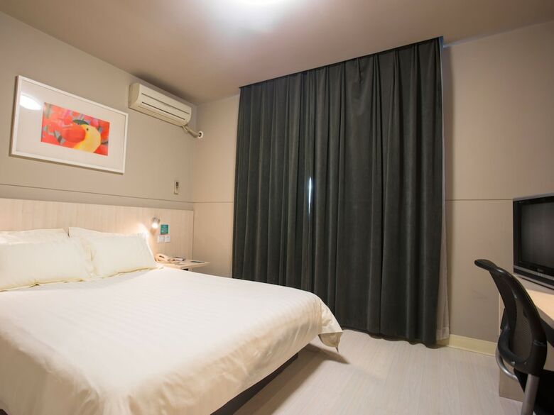 Hotel Jinjiang Inn - Chengdu Sport University