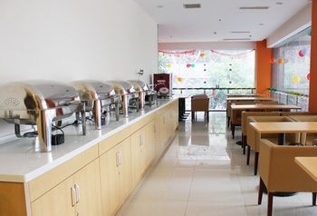 Ibis Chengdu Chunxi Road Hotel