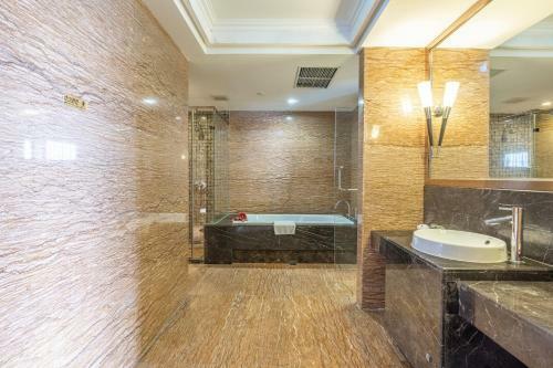 Junyue Grand Hotel Shenyang