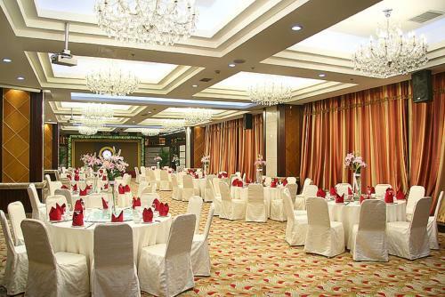 Junyue Grand Hotel Shenyang