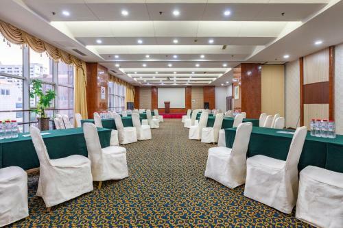 Junyue Grand Hotel Shenyang
