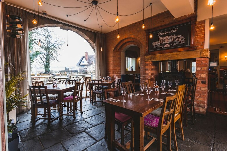 Posada The Dog And Doublet Inn
