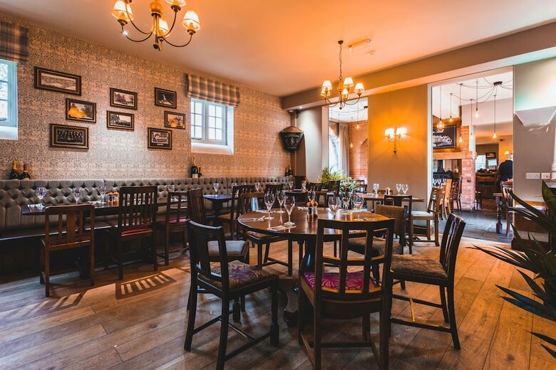 Posada The Dog And Doublet Inn