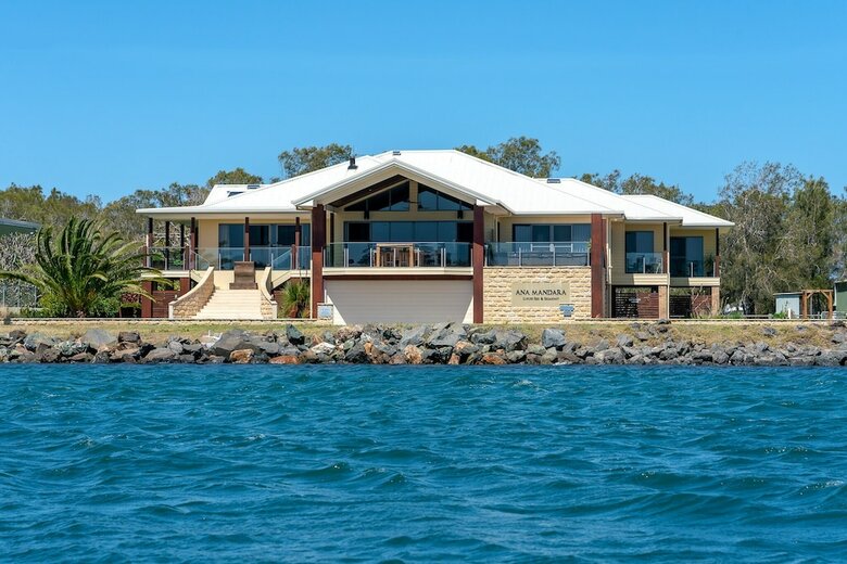Ana Mandara Luxury Bed & Breakfast