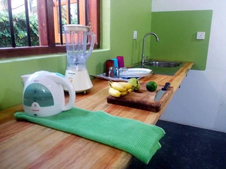 Hostal Hostel First Colombo Airport