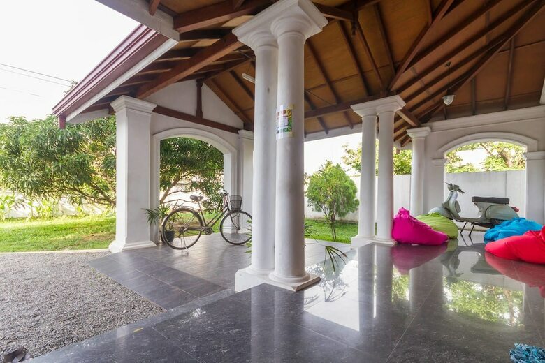 Hostal Hostel First Colombo Airport