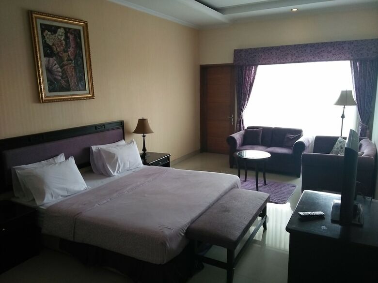 Hotel Bukit Alamanda Resort & Resto