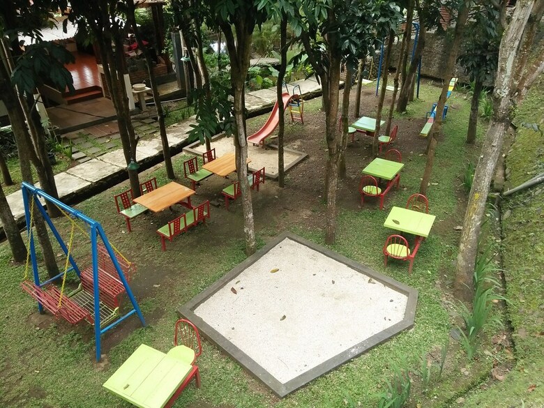 Hotel Bukit Alamanda Resort & Resto