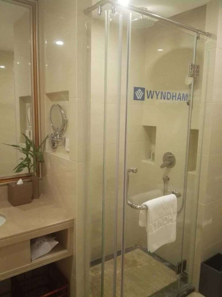 Hotel Wyndham Hainan Clearwater Bay Resort