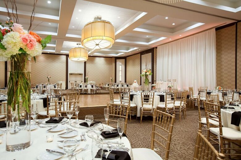 Doubletree By Hilton Hotel Boston - Bedford Glen
