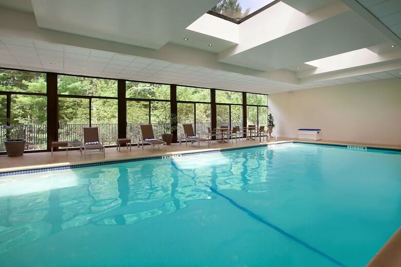 Doubletree By Hilton Hotel Boston - Bedford Glen