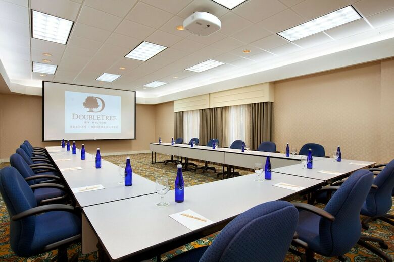 Doubletree By Hilton Hotel Boston - Bedford Glen