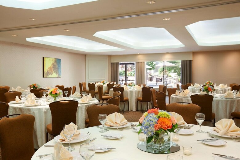 Doubletree By Hilton Hotel Boston - Bedford Glen