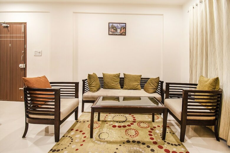 Fabhotel Oakwoods Serai