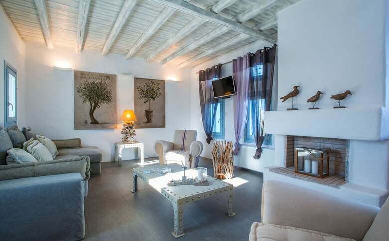 Aelia Paros Villas