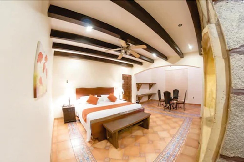 Hotel Estancia Villa Real