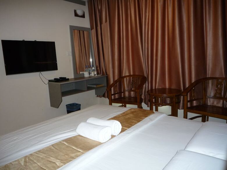 Aero Star Hotel
