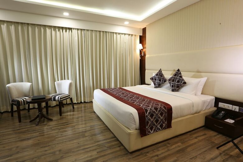 Hotel Clarks Inn Suite Gwalior