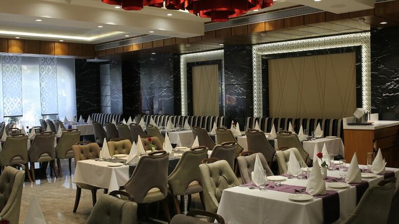 Hotel Clarks Inn Suite Gwalior