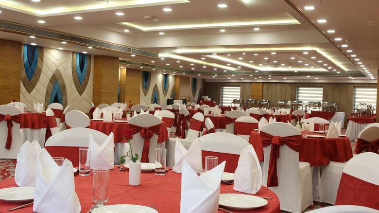Hotel Clarks Inn Suite Gwalior