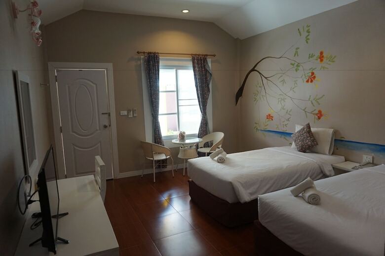 Hotel Color Ville Resort