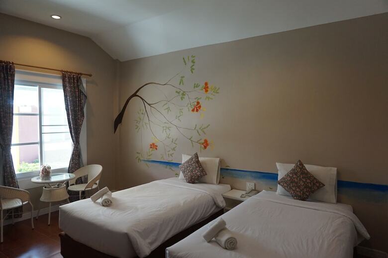 Hotel Color Ville Resort