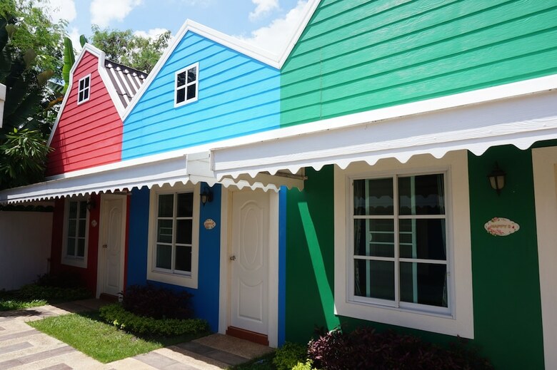 Hotel Color Ville Resort