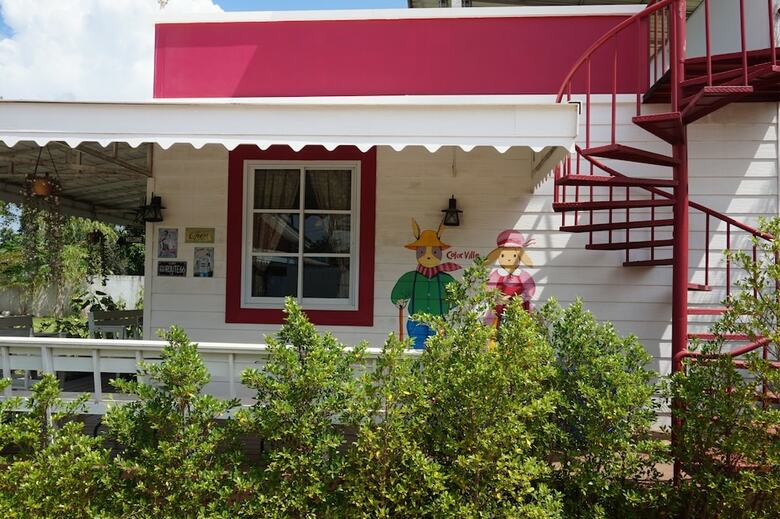 Hotel Color Ville Resort